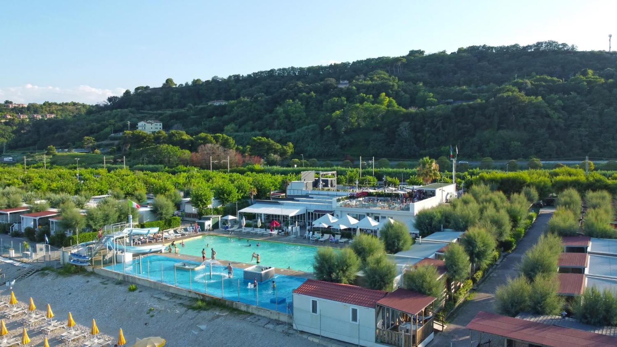 Girasole Eco Family Village マリーナ・パルメンセ エクステリア 写真